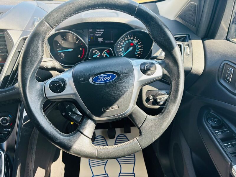 FORD KUGA