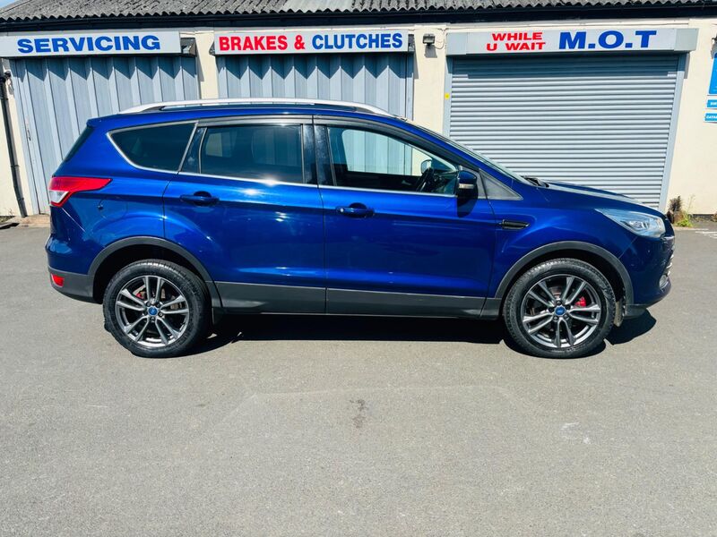 FORD KUGA
