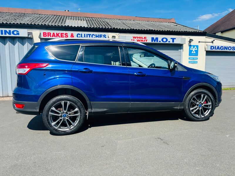 FORD KUGA
