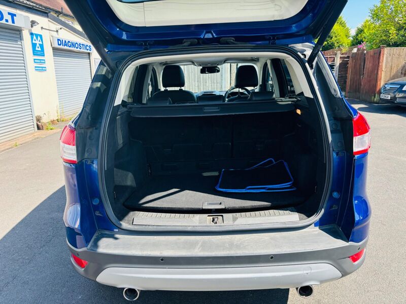 FORD KUGA