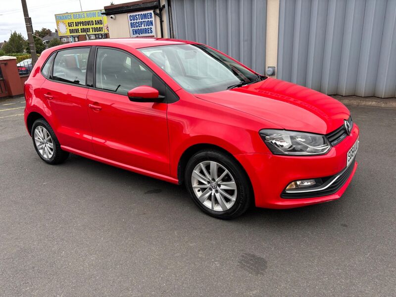 VOLKSWAGEN POLO