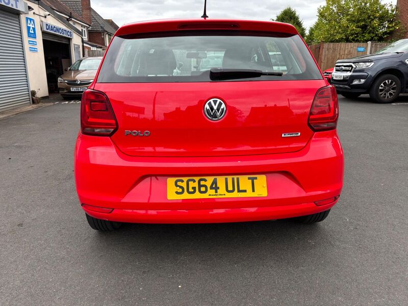 VOLKSWAGEN POLO