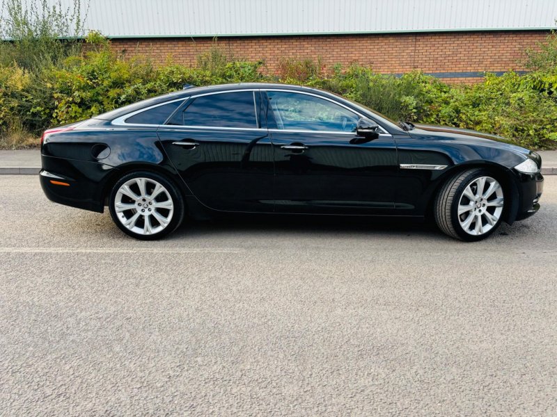 JAGUAR XJ