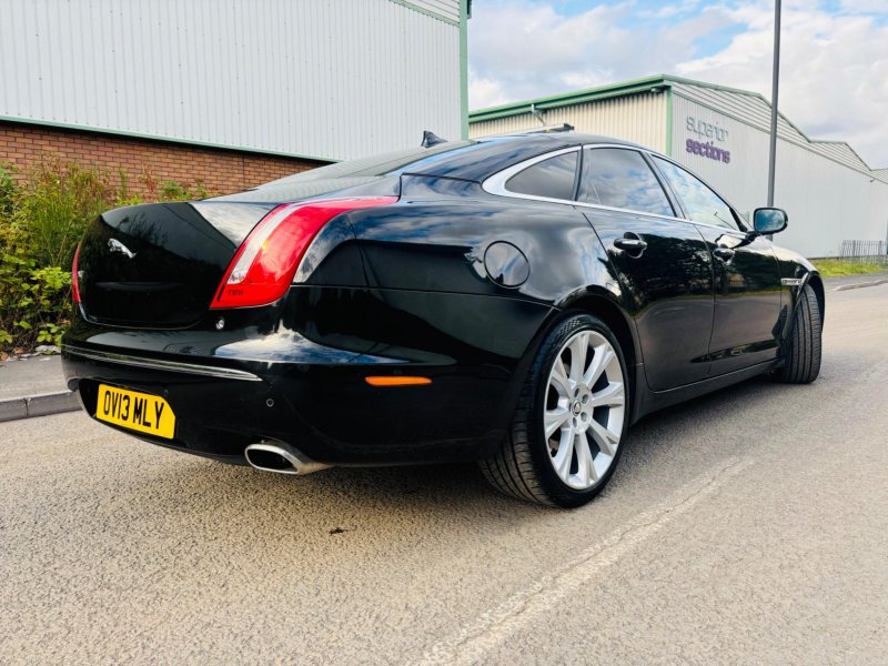 JAGUAR XJ