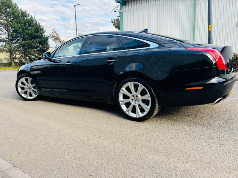 JAGUAR XJ