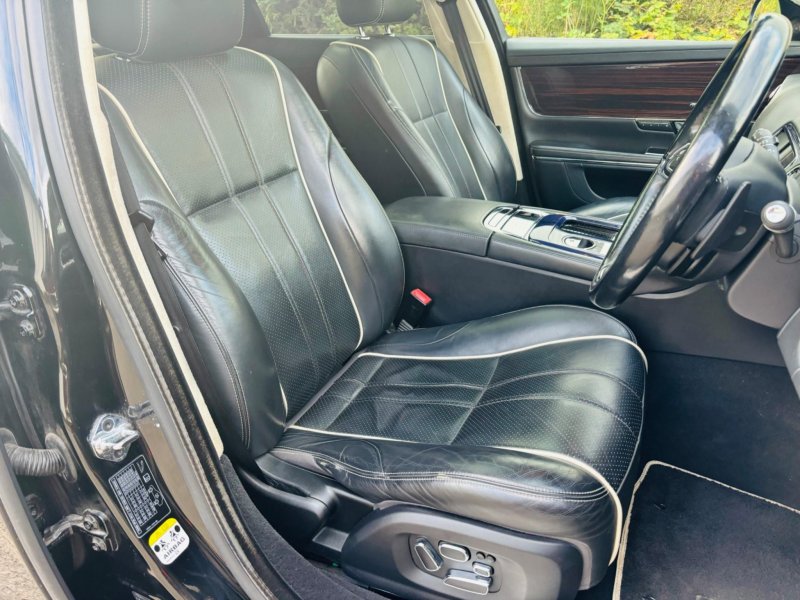 JAGUAR XJ