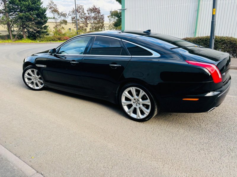JAGUAR XJ
