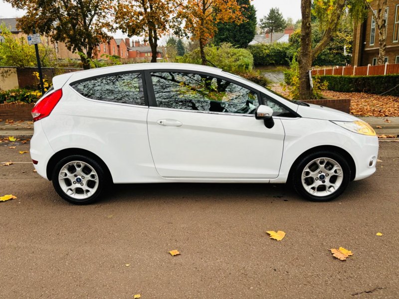 FORD FIESTA