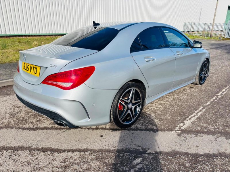 MERCEDES-BENZ CLA
