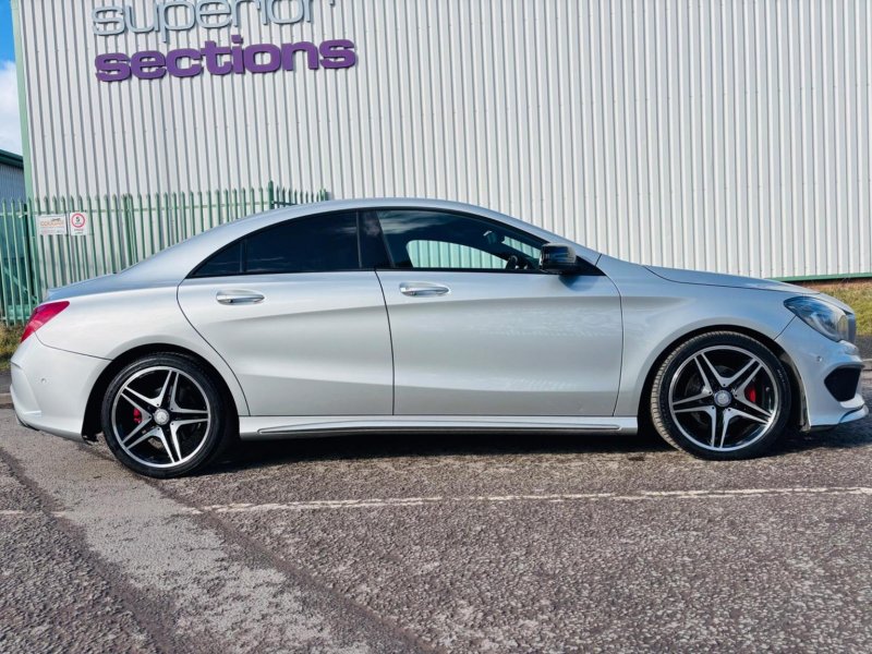 MERCEDES-BENZ CLA