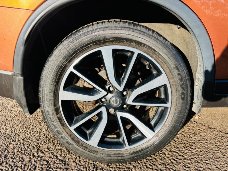 NISSAN X-TRAIL