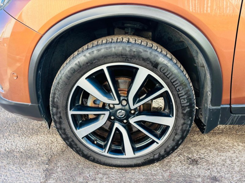 NISSAN X-TRAIL