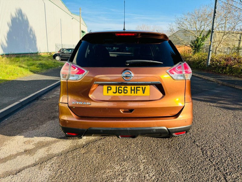 NISSAN X-TRAIL