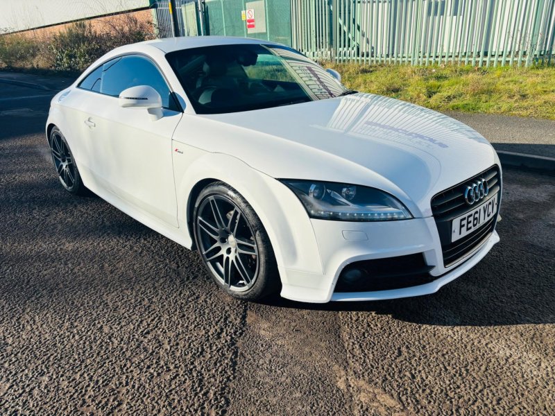AUDI TT
