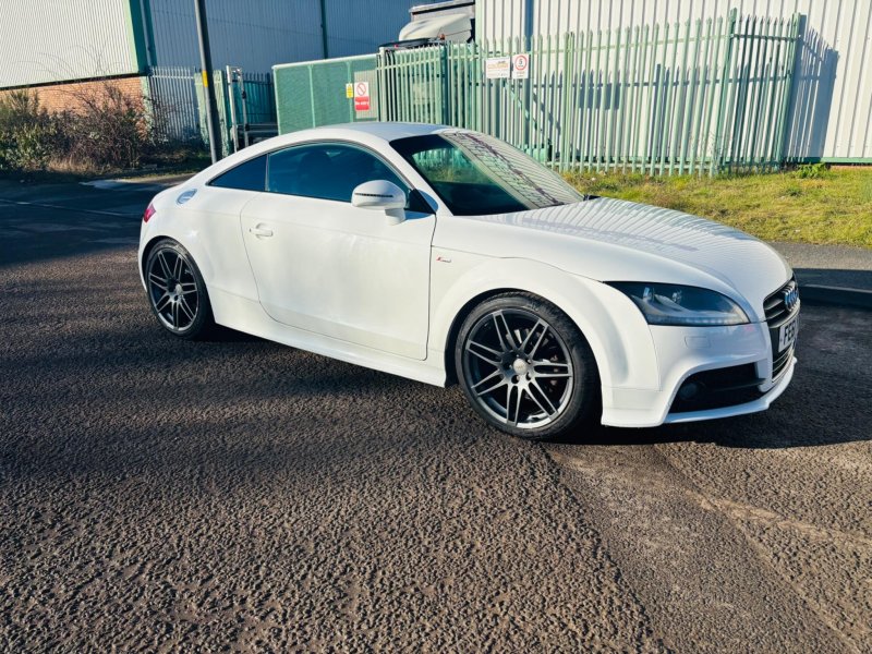 AUDI TT