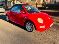 VOLKSWAGEN BEETLE