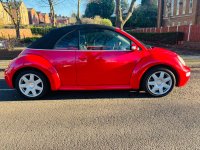 VOLKSWAGEN BEETLE