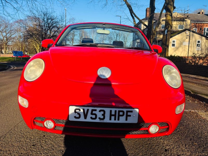 VOLKSWAGEN BEETLE