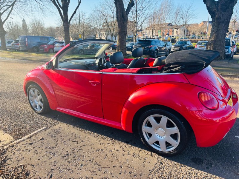 VOLKSWAGEN BEETLE