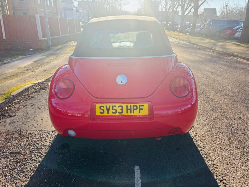 VOLKSWAGEN BEETLE