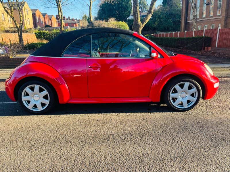 VOLKSWAGEN BEETLE