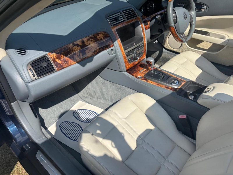 JAGUAR XK