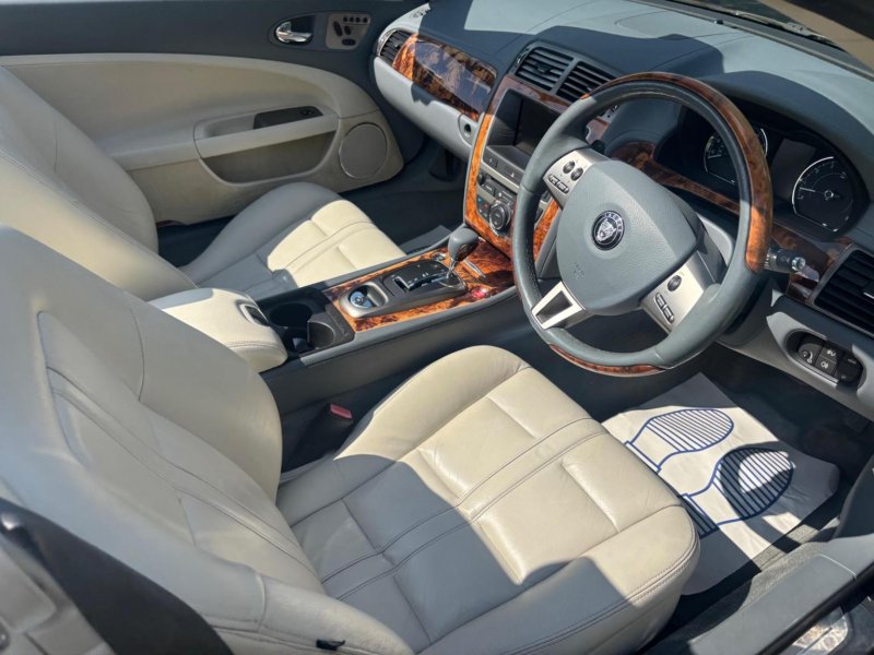 JAGUAR XK