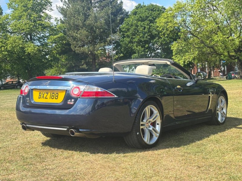 JAGUAR XK