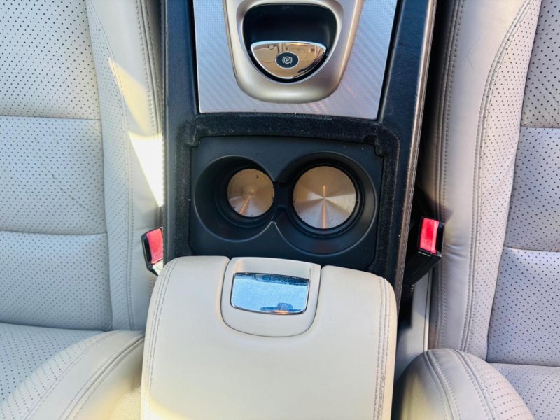 JAGUAR XKR