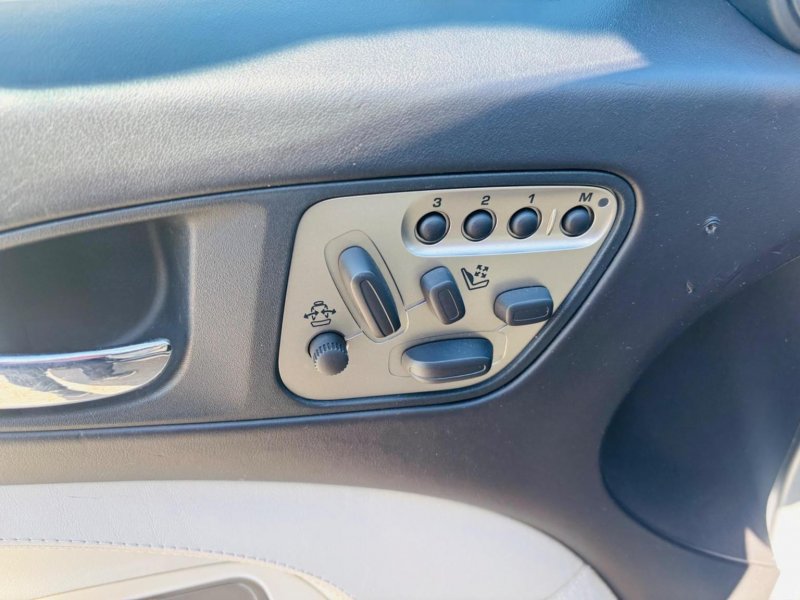 JAGUAR XKR