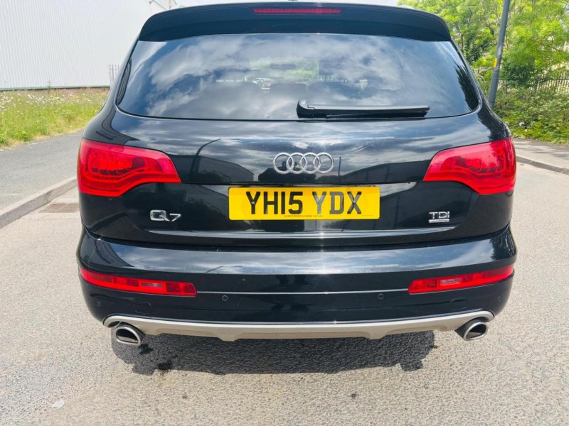 AUDI Q7