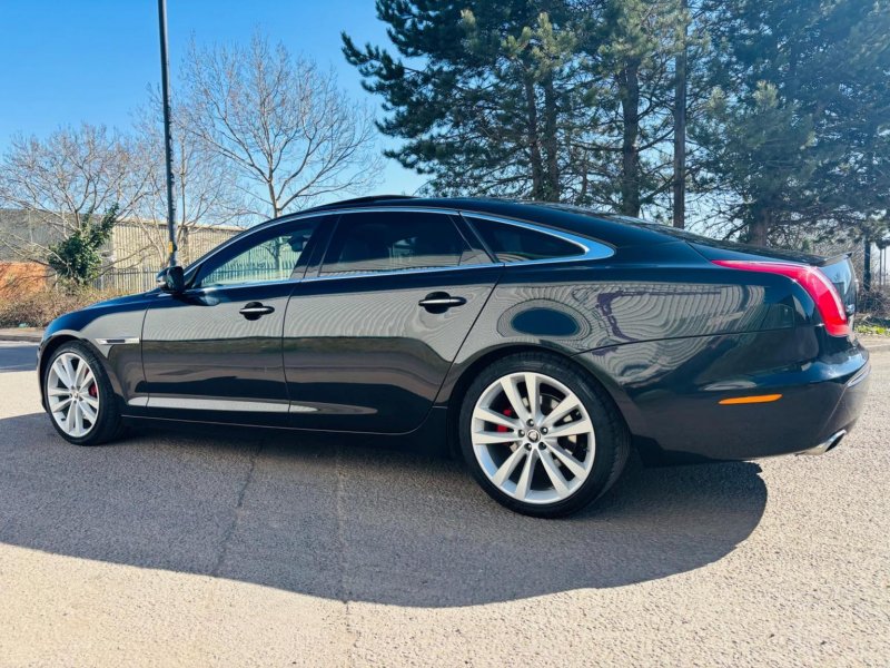 JAGUAR XJ