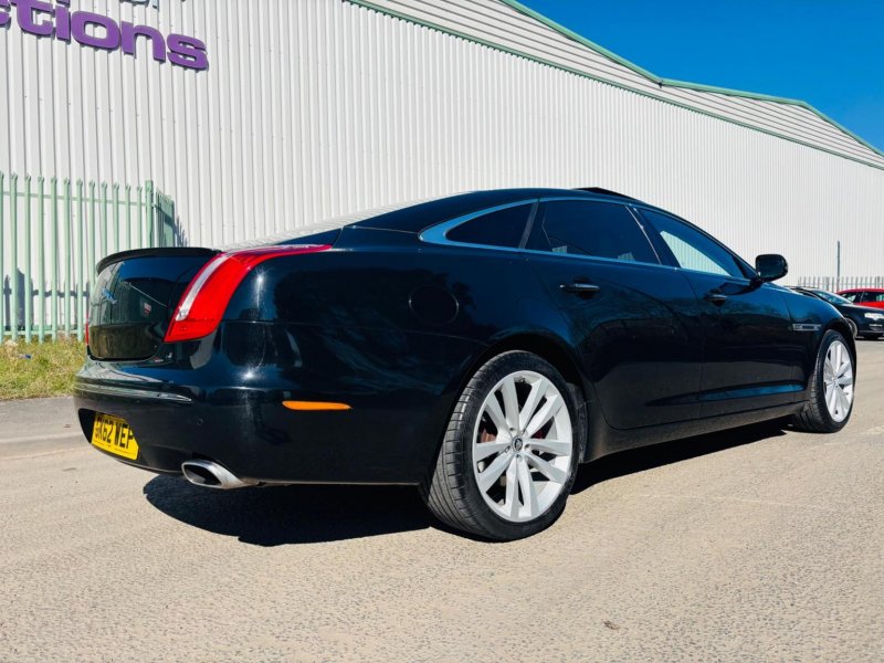 JAGUAR XJ