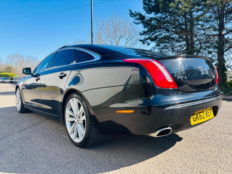 JAGUAR XJ