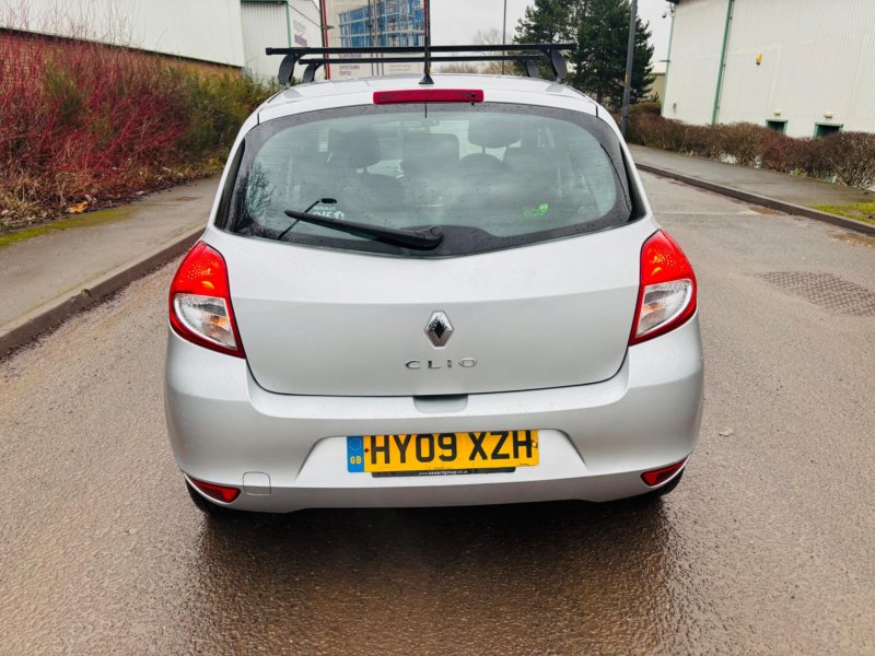 RENAULT CLIO