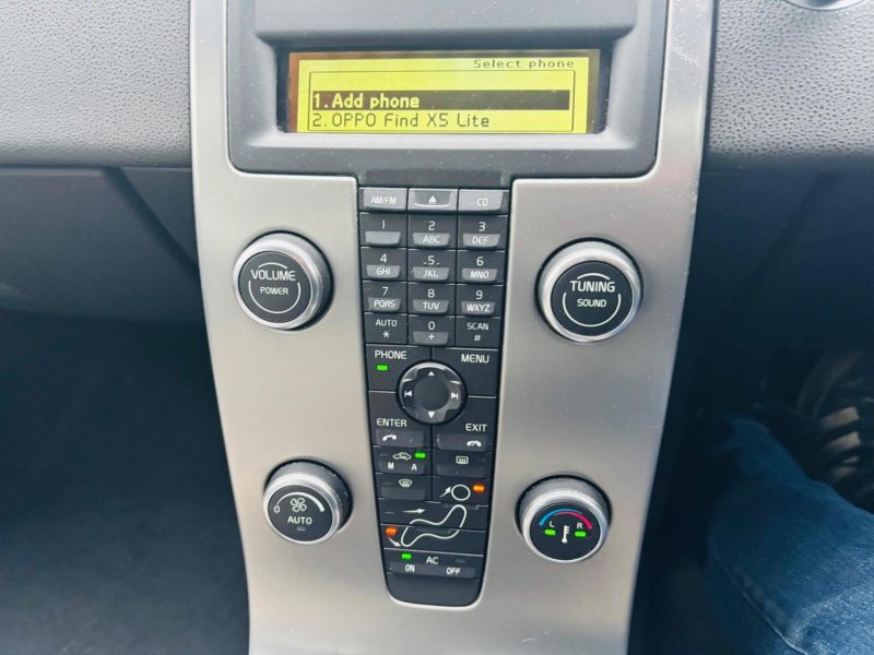 VOLVO S40
