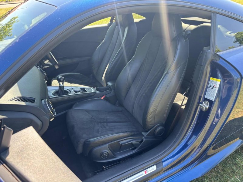 AUDI TT