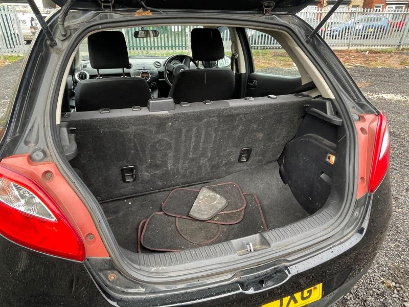 MAZDA MAZDA2