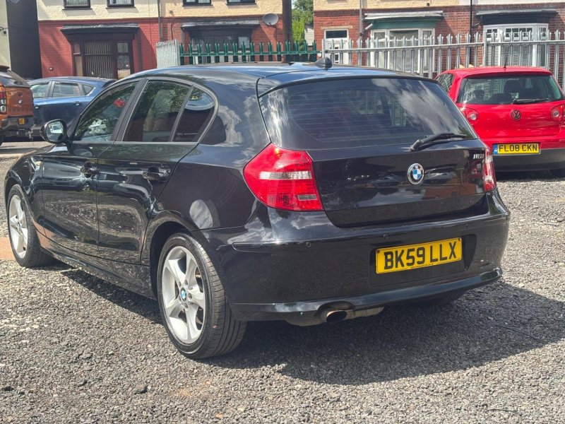 BMW 1 SERIES